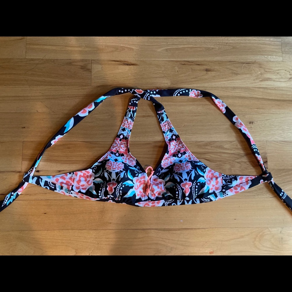 Swimsuit top